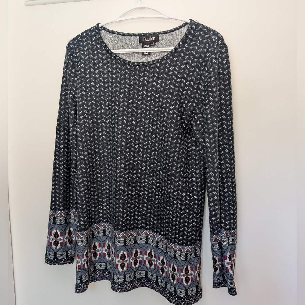 Womenās Tunic Top Papillon Aztec Blue And Red ā Size Medium